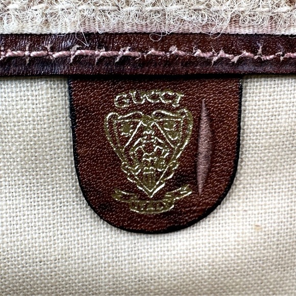 Gucci Monogram Vintage Clutch - Picture 6 of 8
